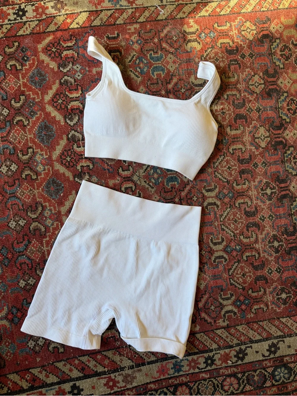 ALO Yoga never worn